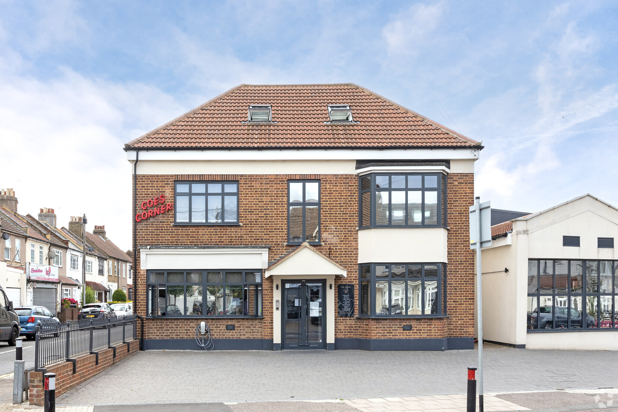 53-63 Redbridge Ln E, Ilford for lease Primary Photo- Image 1 of 4