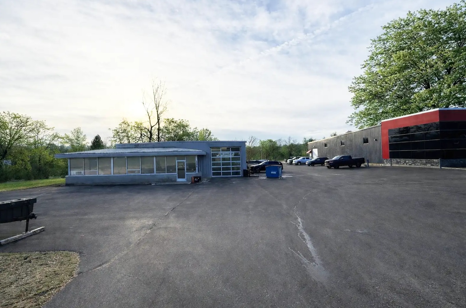 5588 W River Dr, Comstock Park, MI for lease Primary Photo- Image 1 of 7