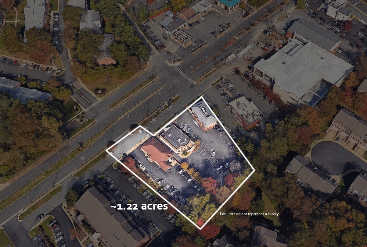 2539 Chain Bridge Rd, Vienna, VA à vendre Photo du bâtiment- Image 1 de 1