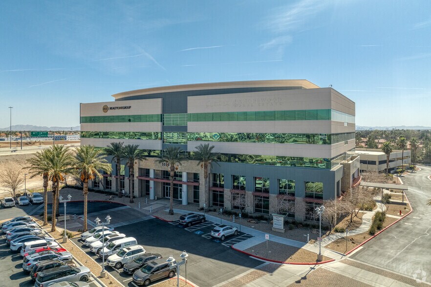 5550 Painted Mirage Rd, Las Vegas, NV à louer - Photo du bâtiment - Image 2 de 4