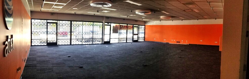 8701-8729 Washington Blvd, Pico Rivera, CA à louer - Photo du bâtiment - Image 3 de 5