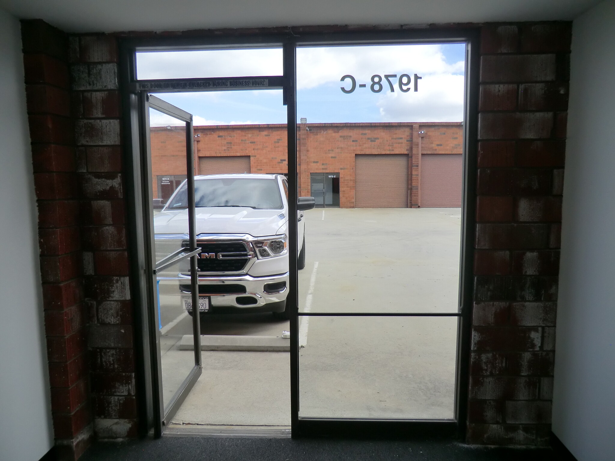 1972-1996 W Del Amo Blvd, Torrance, CA for lease Interior Photo- Image 1 of 8