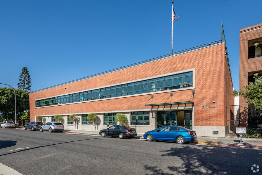 3840 Watseka Ave, Culver City, CA for lease - Building Photo - Image 1 of 5