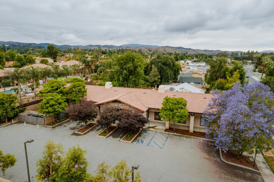1233 Brookside Ave, Redlands, CA for sale - Primary Photo - Image 1 of 17