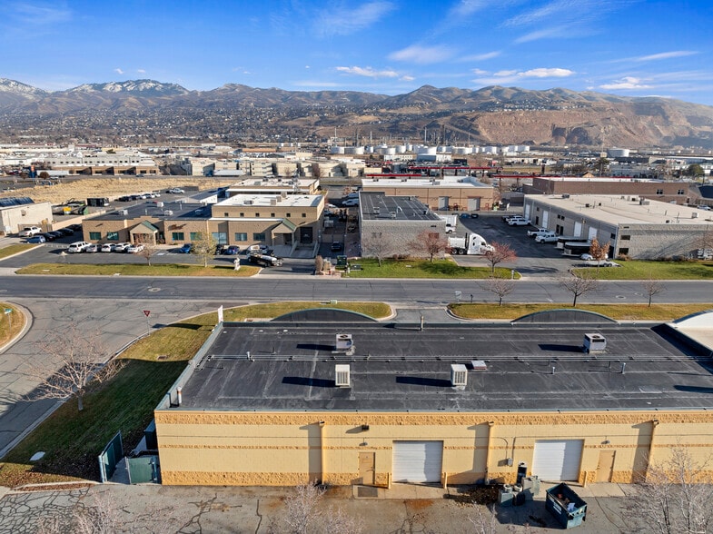 71 N Cutler Dr, North Salt Lake, UT for lease - Building Photo - Image 3 of 14