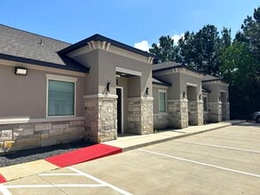 12410 Spring Cypress Rd, Tomball, TX for lease Interior Photo- Image 2 of 19