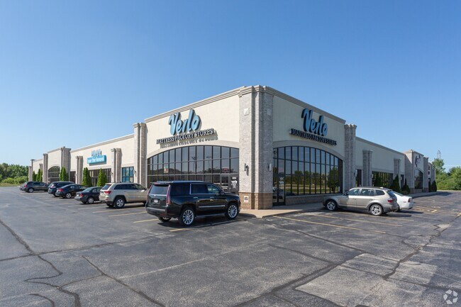 More details for 4884 W Lawrence St, Appleton, WI - Retail for Lease