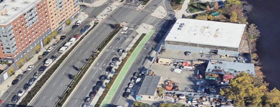 1460 Sheridan Expy, Bronx, NY à louer - Photo du bâtiment - Image 1 de 1