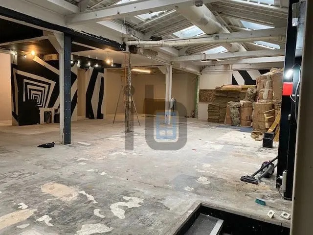 Retail in Paris for lease - Interior Photo - Image 3 of 7