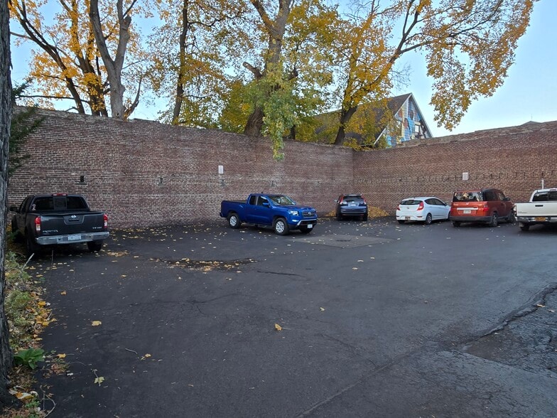 39 St James St, Kingston, NY for sale - Building Photo - Image 3 of 17