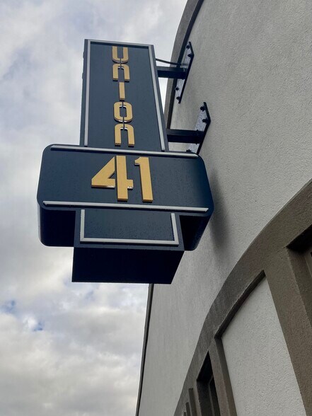 171 Piedmont Ave, Bristol, VA à louer - Photo du bâtiment - Image 3 de 6