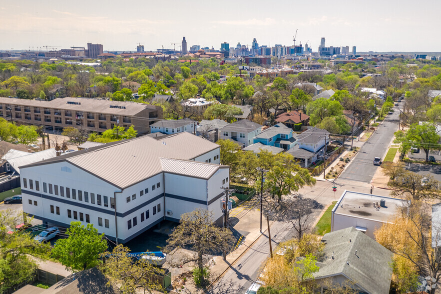 630 W 34th St, Austin, TX for lease - Aerial - Image 1 of 26