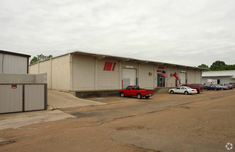 510 Access Rd, Jackson, MS for lease - Primary Photo - Image 1 of 15