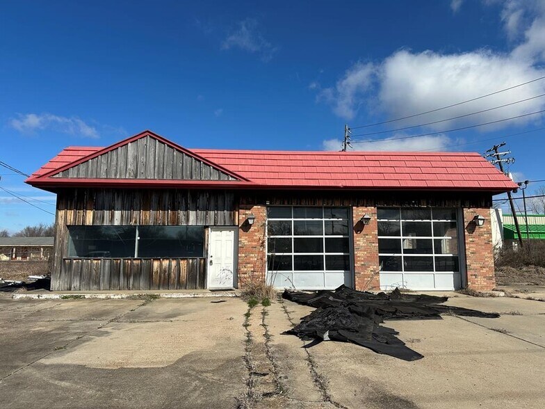 2512 US-82, Greenville, MS à vendre - Photo du bâtiment - Image 1 de 4