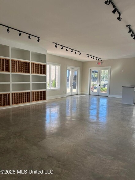253 N Natchez Dr, Madison, MS à vendre - Photo du bâtiment - Image 3 de 31
