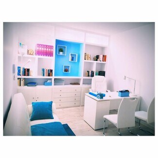 Plus de détails pour Calle Antonio Reyes Huertas, 10, Cáceres - Bureau à louer