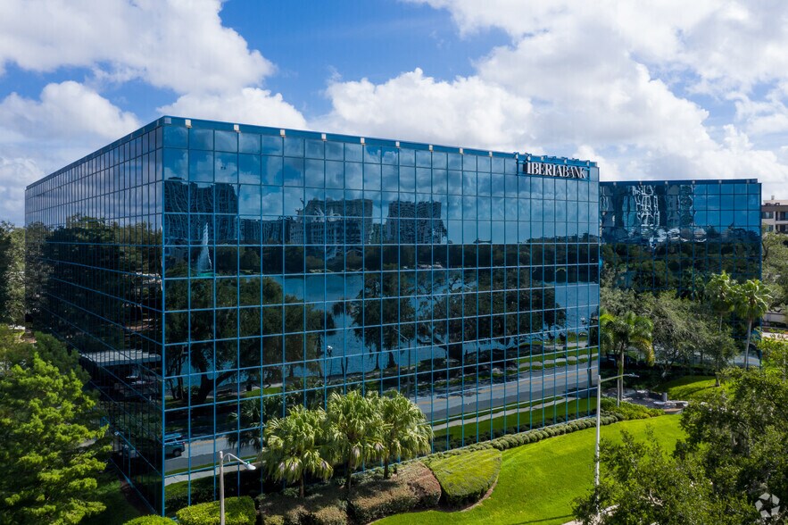 225 E Robinson St, Orlando, FL à louer - Photo du bâtiment - Image 3 de 19