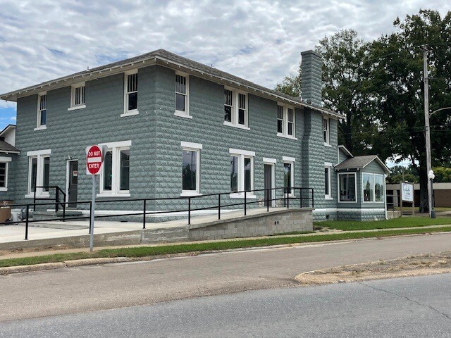 206 Falls Blvd N, Wynne, AR for sale - Building Photo - Image 2 of 6