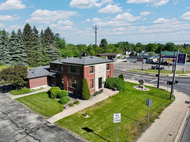1104 S Mitchell St, Cadillac, MI for sale - Building Photo - Image 3 of 46