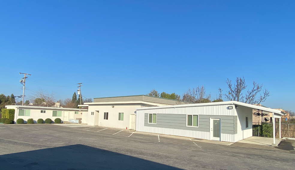 7281 N Palm Bluffs Ave, Fresno, CA for sale - Building Photo - Image 1 of 1