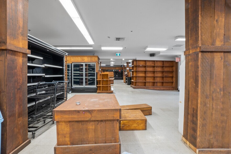 3930-3932 St Ontario E, Montréal, QC à vendre - Photo du bâtiment - Image 2 de 18