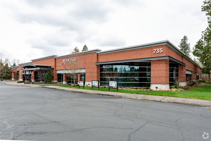 735 SW 158th Ave, Beaverton, OR for lease - Building Photo - Image 1 of 8