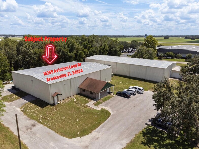 16255 Aviation Loop Dr, Brooksville, FL à louer - Photo du bâtiment - Image 2 de 36