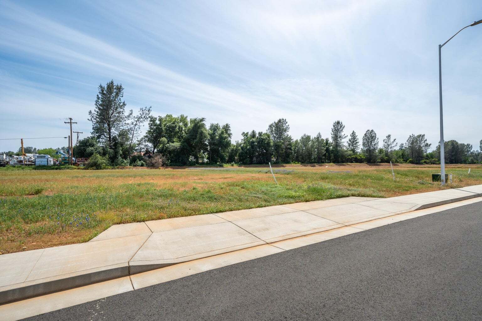 Airport Rd, Redding, CA for sale Primary Photo- Image 1 of 5