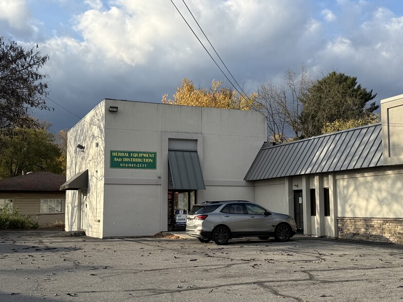 220-222 W Plank Rd, Altoona, PA for lease - Building Photo - Image 1 of 5
