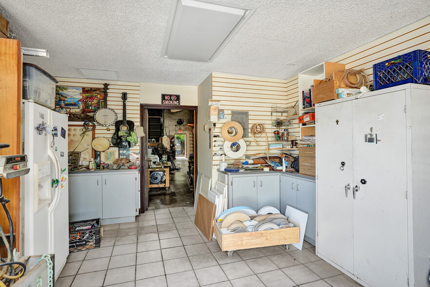 4900 N Dixie Hwy, Oakland Park, FL à vendre - Photo du bâtiment - Image 2 de 10