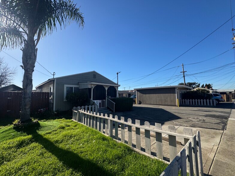 19465 Meekland Ave, Cherryland, CA à vendre - Photo du bâtiment - Image 2 de 35