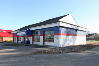 Plus de détails pour 530 E Saginaw Hwy, Grand Ledge, MI - Commerce de détail à louer