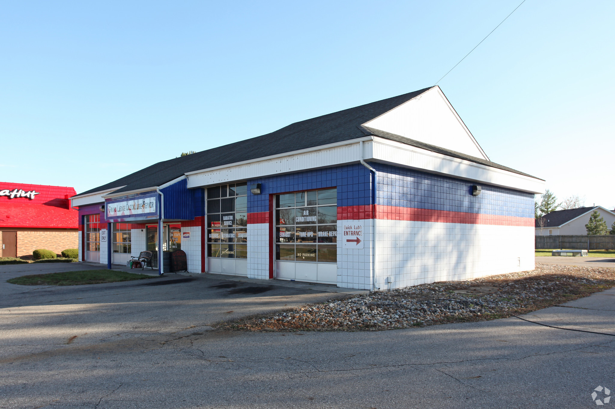 530 E Saginaw Hwy, Grand Ledge, MI for lease Primary Photo- Image 1 of 11