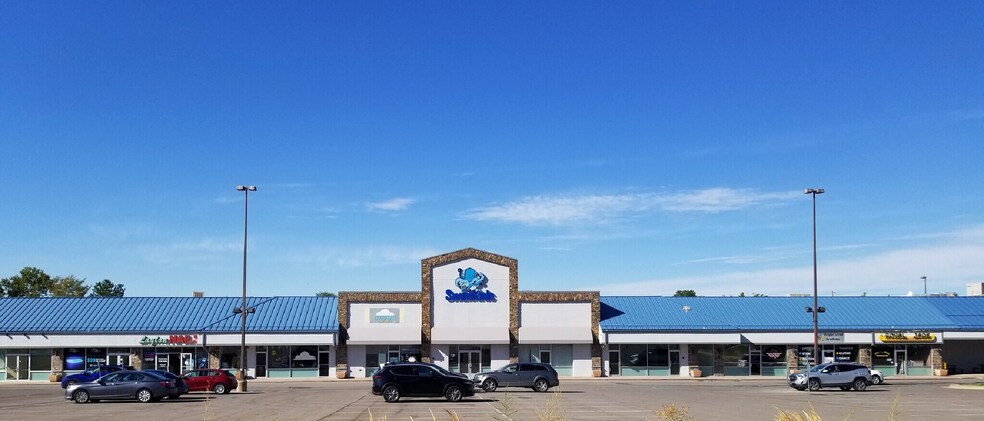 70 S Fairfield Rd, Layton, UT à louer - Photo du bâtiment - Image 3 de 9