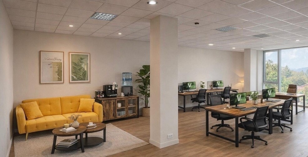 Office in Los Barrios, Cádiz for lease - Interior Photo - Image 1 of 4