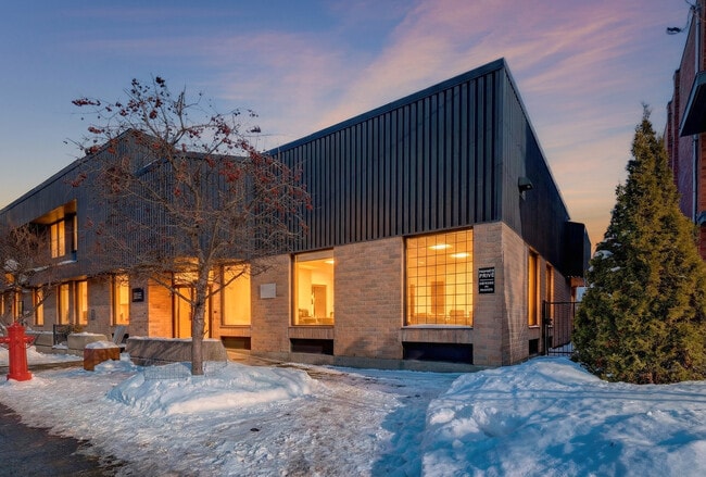 Plus de détails pour 1558 Rue Viel, Montréal, QC - Bureau à vendre