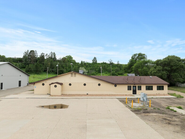 7101 W Hwy 2 & 52, Minot, ND à vendre - Photo du bâtiment - Image 3 de 31