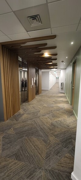 7950 NW 53rd St, Doral, FL for lease - Lobby - Image 3 of 32