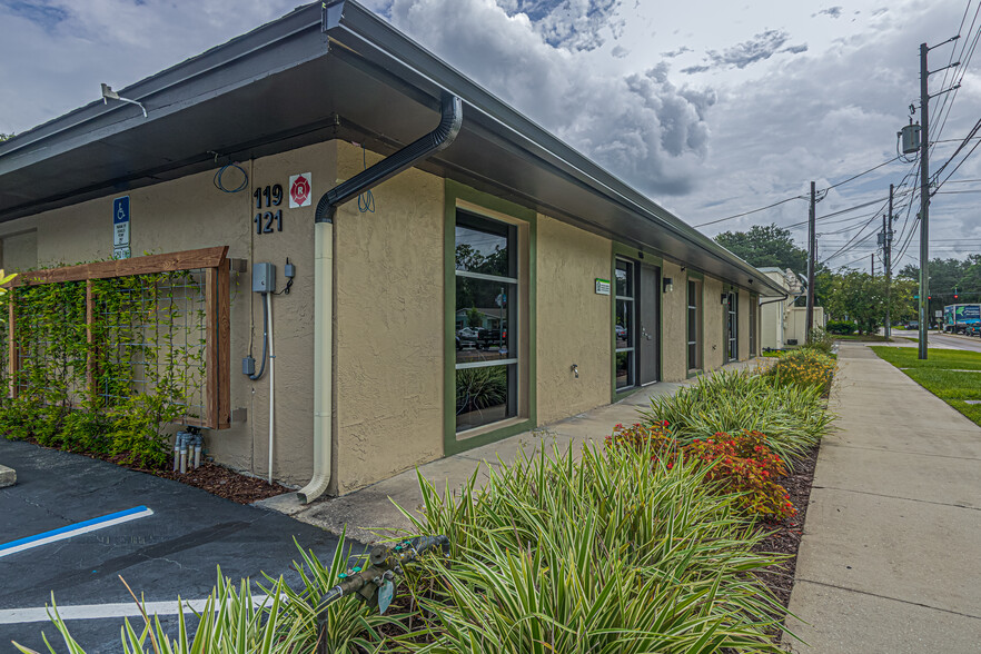 119 W Plymouth Ave, Deland, FL for lease - Building Photo - Image 1 of 44