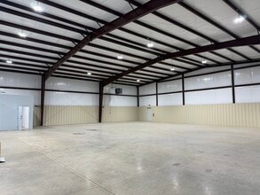 701 Klumac Rd, Salisbury, NC for lease Interior Photo- Image 2 of 8
