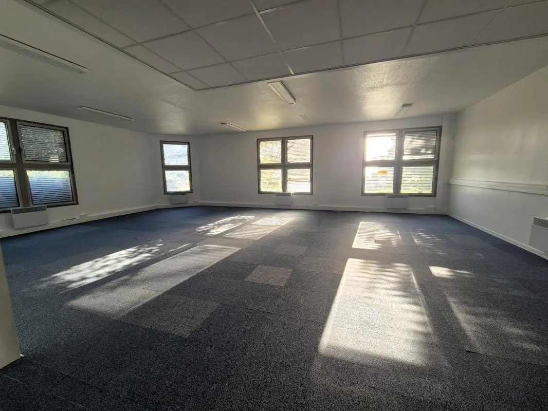 4 Allée Emile Reynaud, Torcy à louer Photo du bâtiment- Image 1 de 6