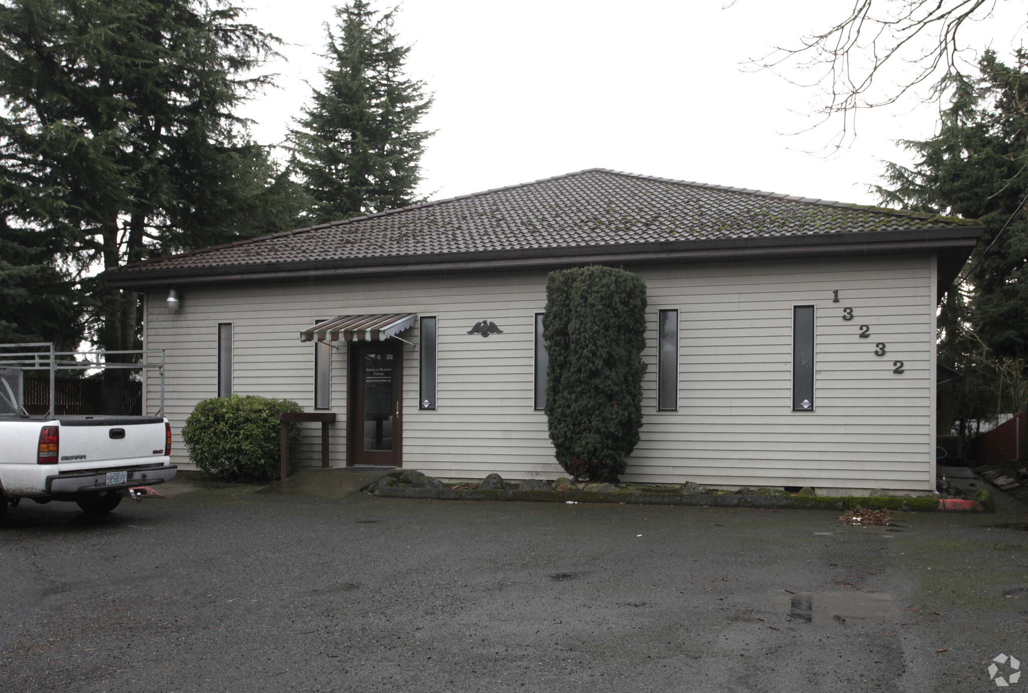 13232 SE Stark St, Portland, OR for lease Building Photo- Image 1 of 58