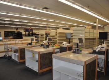 603 8th Ave, Howard Lake, MN for sale - Interior Photo - Image 2 of 9