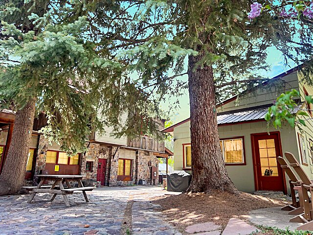 Plus de détails pour 115 / 117 / 119 7th Ave, Ouray, CO - Multi-résidentiel à vendre