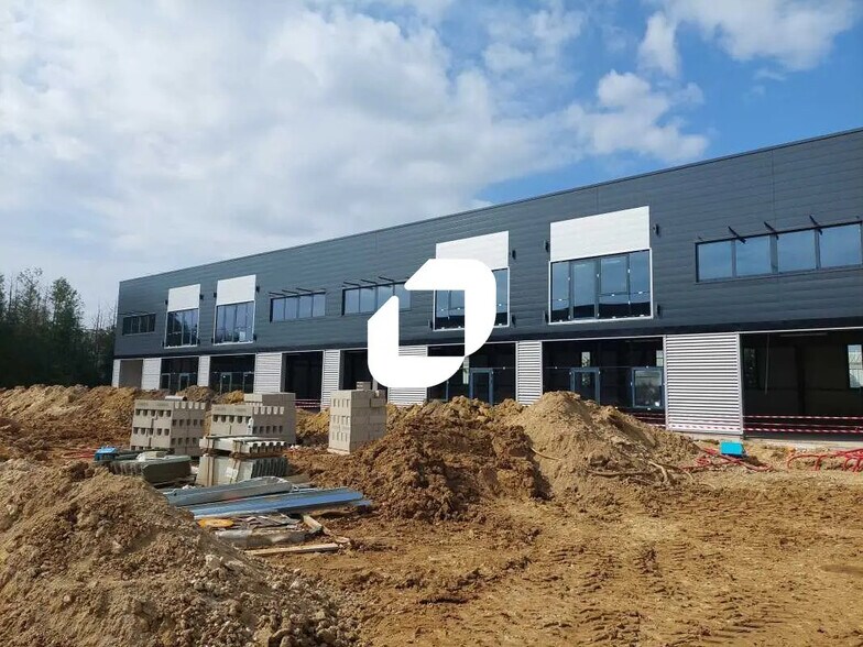 Flex dans Plaisir à louer - Photo du bâtiment - Image 3 de 10