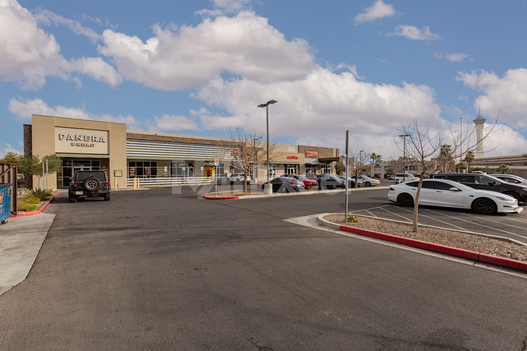 2400 S Rancho Dr, Las Vegas, NV for lease Primary Photo- Image 1 of 6