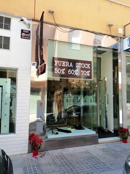 Retail in El Ejido, Almería for lease - Building Photo - Image 1 of 8