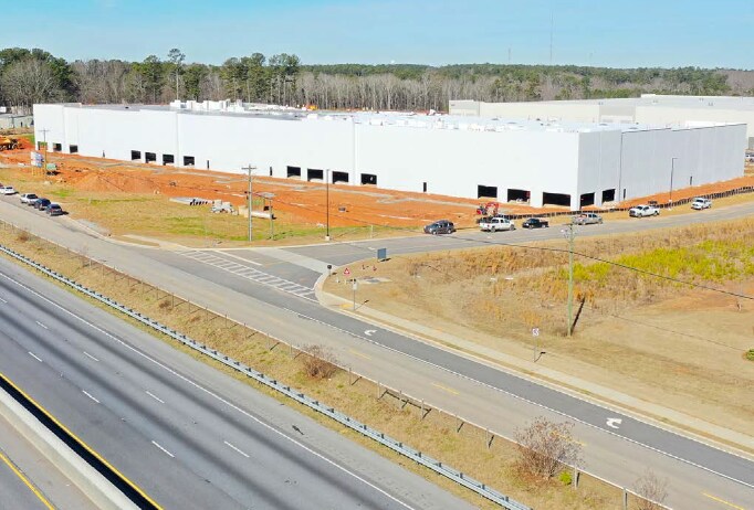 2430 Dogwood Dr, Conyers, GA à louer - Photo du bâtiment - Image 2 de 6