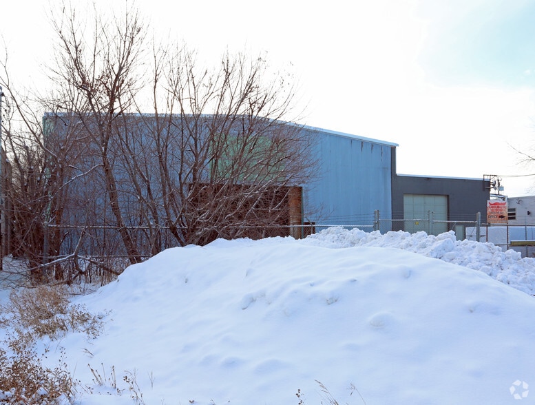 15627 112th Ave NW, Edmonton, AB for sale - Building Photo - Image 2 of 3