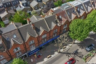 106-108 Wandsworth Bridge Rd, Londres, LND - Aérien  Vue de la carte